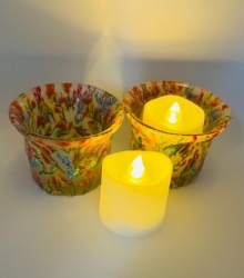Tealight holder